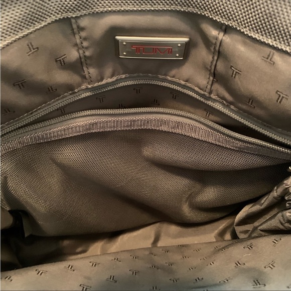 Tumi Tote - Picture 2 of 4